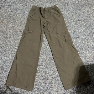 women’s Olive Cargo Pants
